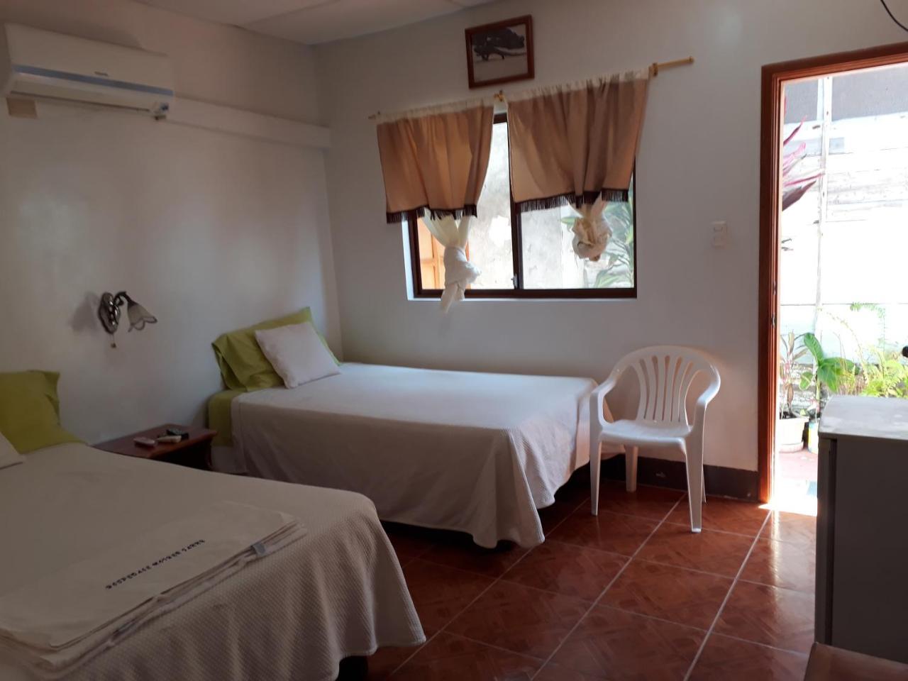 Hospedaje Mother Fanny Puerto Villamil Exteriör bild
